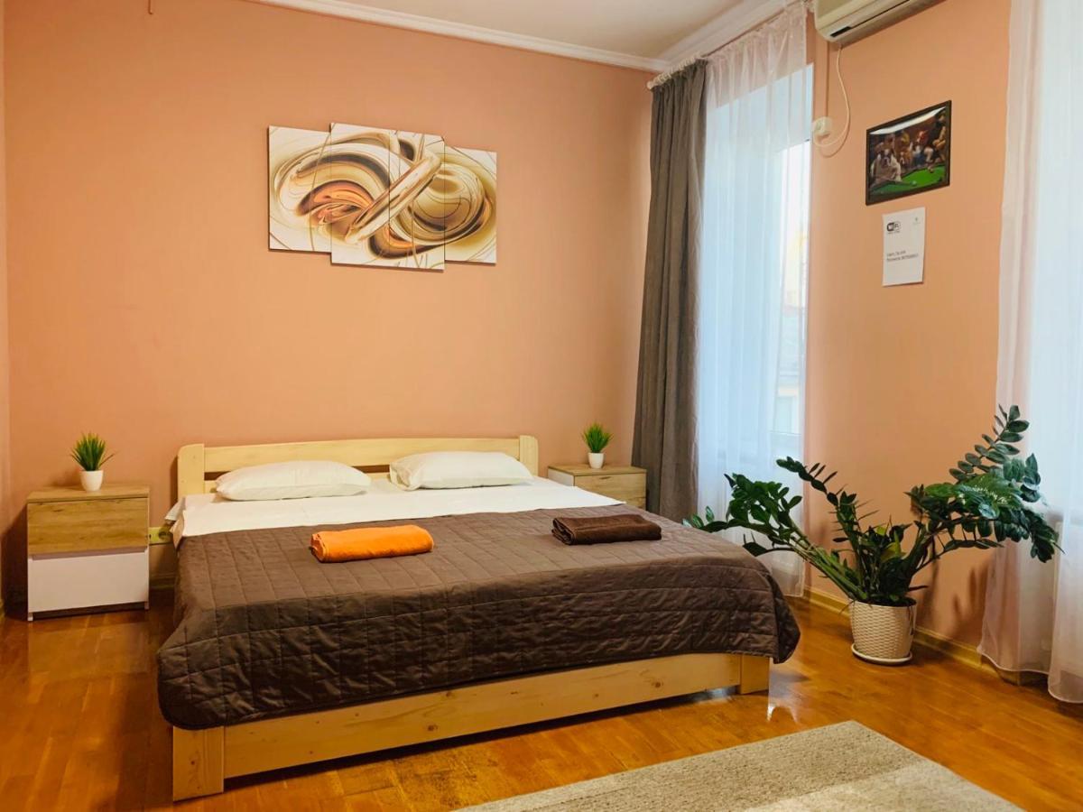 Хостел Friends House Odessa Exterior photo